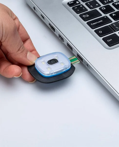 Czapka ocieplana BOAST Z LEDEM pomarańczowa - zdjęcie 5